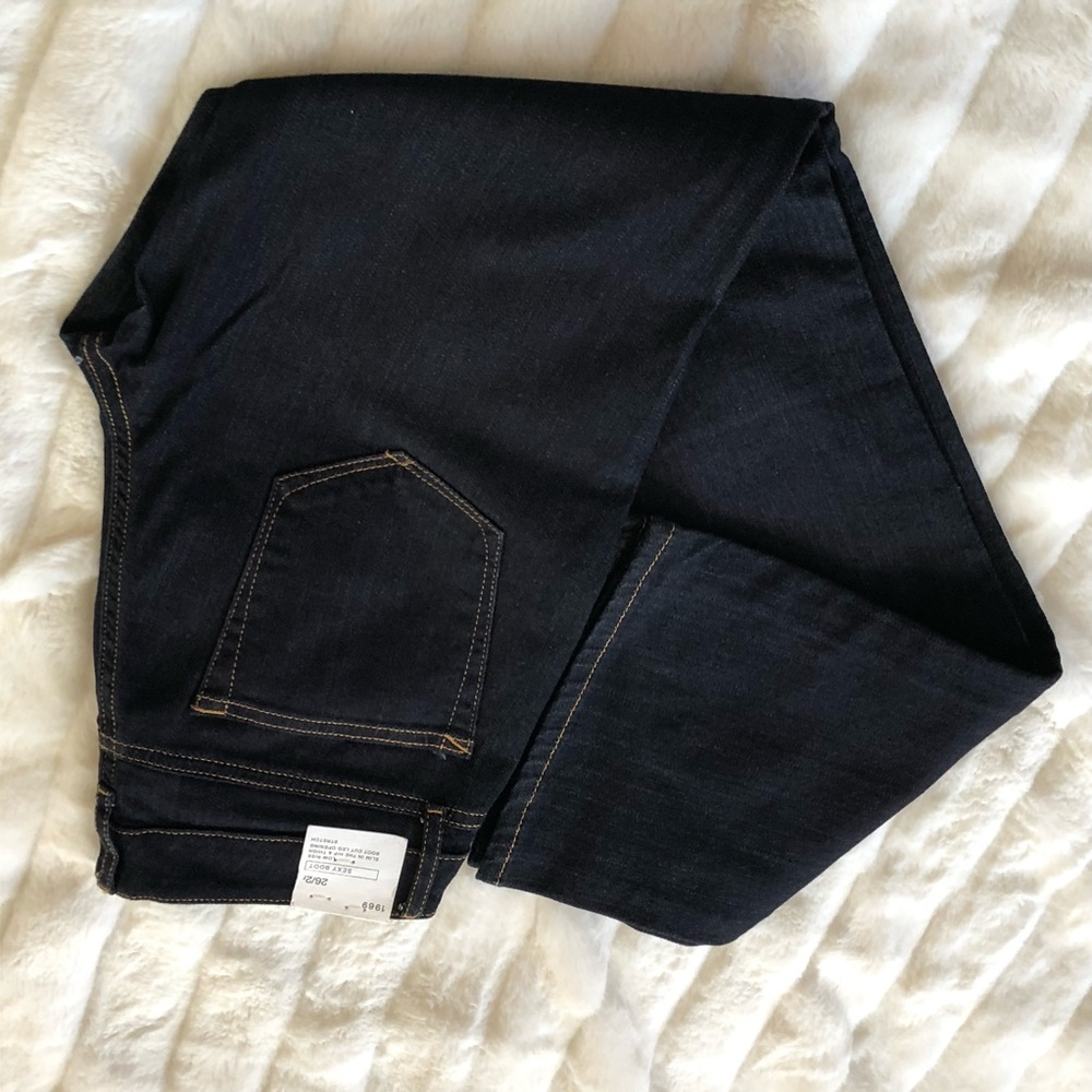 NWT Gap 2 R Curvy boot jeans - Picture 6 of 6